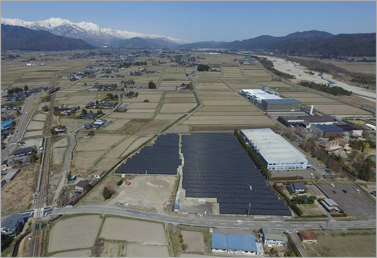 長野県2.4MW太陽光発電所
（工場跡地利用）